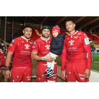Scarlets and Bristol Bears fans raise funds for Friends of Tonga!